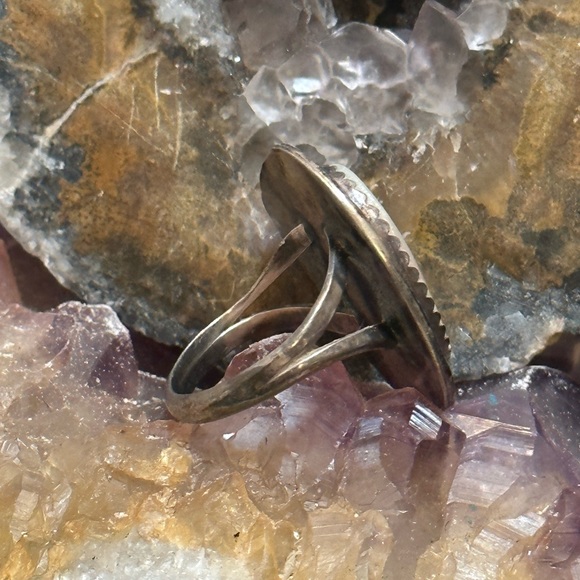 Vintage native mother of pearl turquoise, sterling silver bird ring - Picture 2 of 4